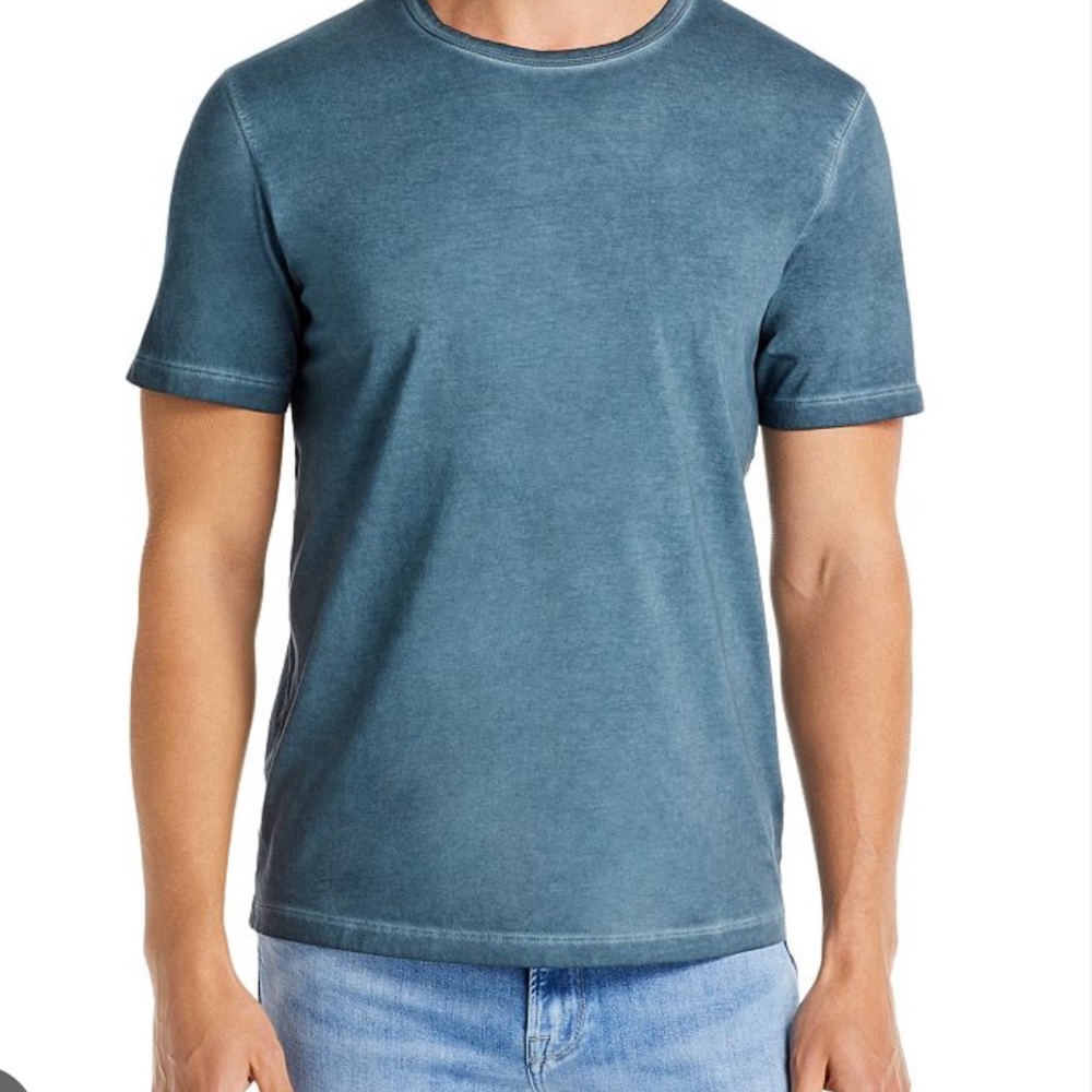 Mens S Never worn designer T shirt